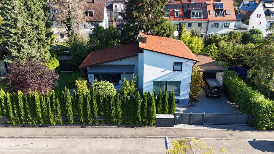 Casa unifamiliare progettata da un architetto con soleggiato orientamento sud-ovest – Hausansicht