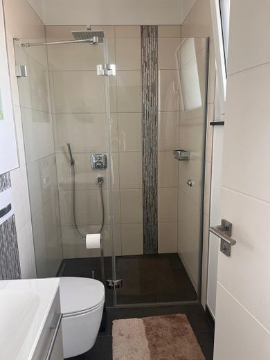 Gäste-Bad mit Dusche