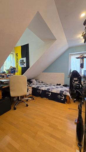 5-room maisonette apartment with whirlpool in Munich – Foto 19