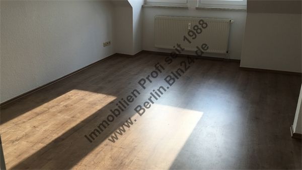 Wohnung mieten - -- Dachgeschoß Duschbad - ruhig schlafen zum Innenhof – 1-27.02.2016 165