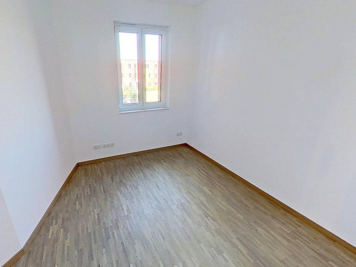 Vivienda moderna en Kronsrode: apartamento de 3 habitaciones con COCINA EMPOTRADA – Ansicht I: Schlafzimmer II