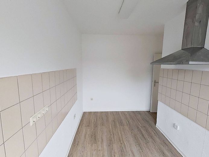 La vostra nuova casa: accogliente appartamento di 3 locali con BALCONE e molto comfort – Ansicht II: Küche