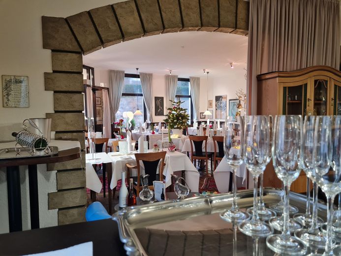 Traditionsrestaurant in Bestlage am Saarbrücker Schloss einmalige Chance für Gastronomen&Investoren – Foto 6