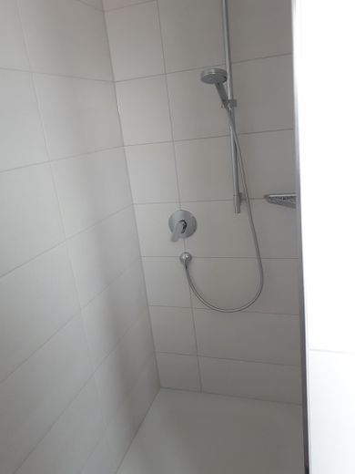 Doppelhaushälfte mit Garten – 1. OG - Badezimmer