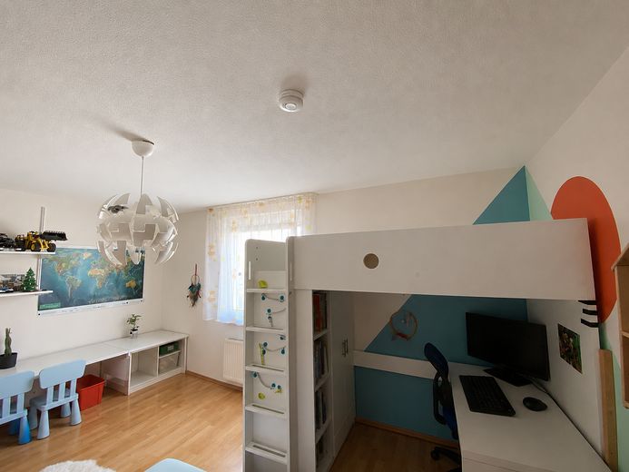 Gepflegtes Reihenendhaus in Weil am Rhein (Haltingen-Oberdorf) – OG1 Kinderzimmer