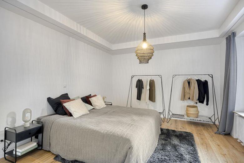 Provisionsfrei & Erstbezug nach Sanierung! Modern, hell & hochwertig – 3 Zimmer mit Garten – Schlafzimmer_2