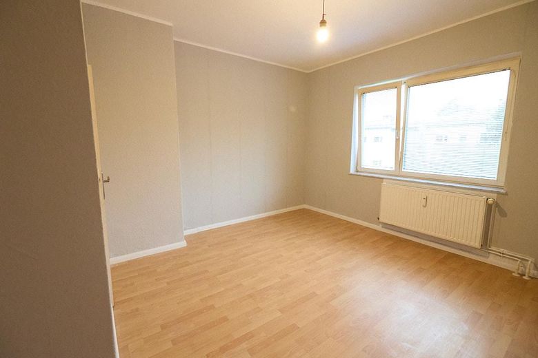 Piso de 3 habitaciones con balcón en buena ubicación, Berlín Norte-Charlottenburg, directamente del propietario – Zimmer 2