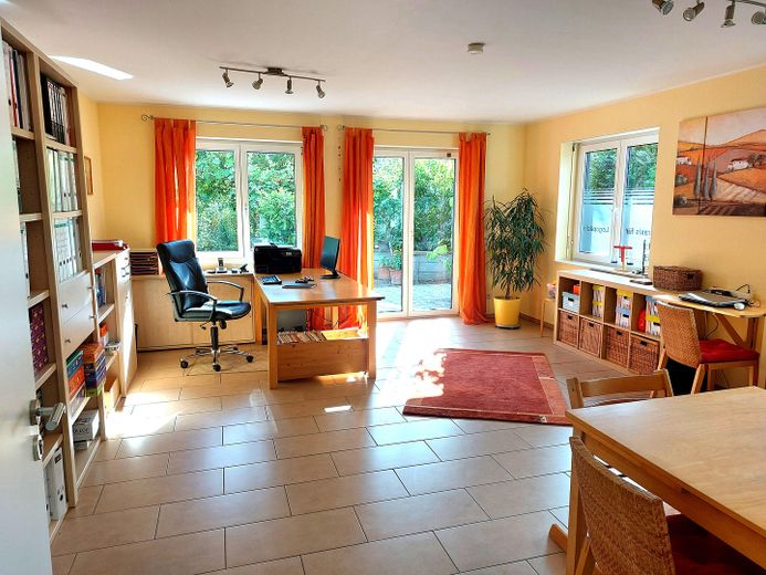 EG Praxis/Büro-Raum 1