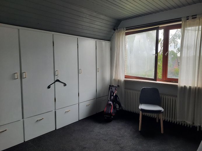 Casa unifamiliare con possibilità di appartamento indipendente/alloggio multigenerazionale su terreno spazioso - senza provvigione – OG Zimmer 2 _ 