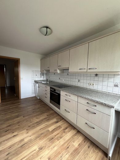 2 Zimmer Wohnung, 58,7 qm EBK, Balkon – Küche