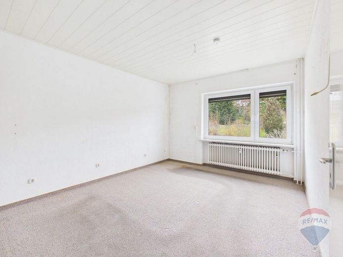 3-Zimmer-Wohnung mit großer Loggia in ruhiger Lage von Flintbek – Elternschlafzimmer