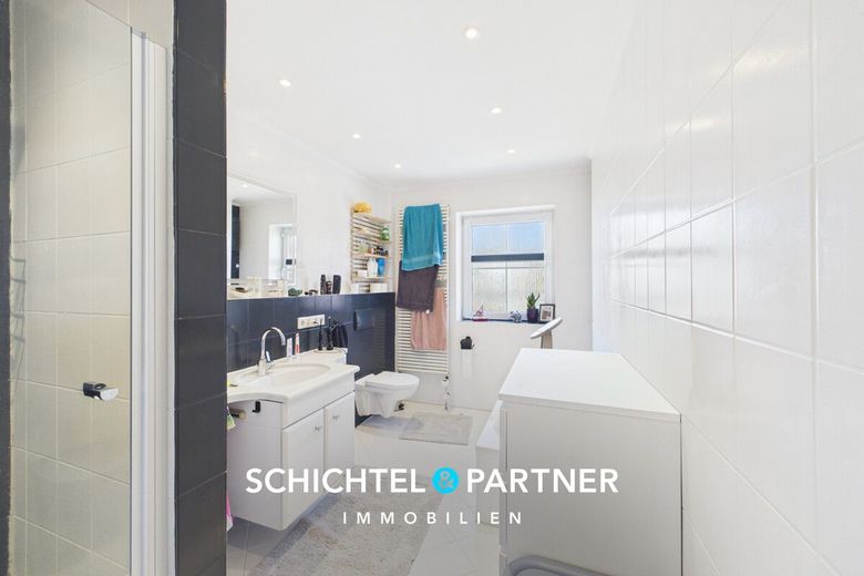 Leeste | Moderne Maisonette-Wohnung mit Balkon und Stellplatz – S&amp;P | Vollbad