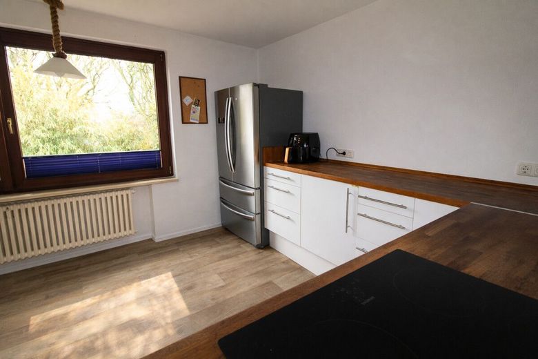 Charmantes Reihenmittelhaus auf Helgoland-Oberland mit ausgebautem Dachgeschoss und 2 Terrassen – Küche 2