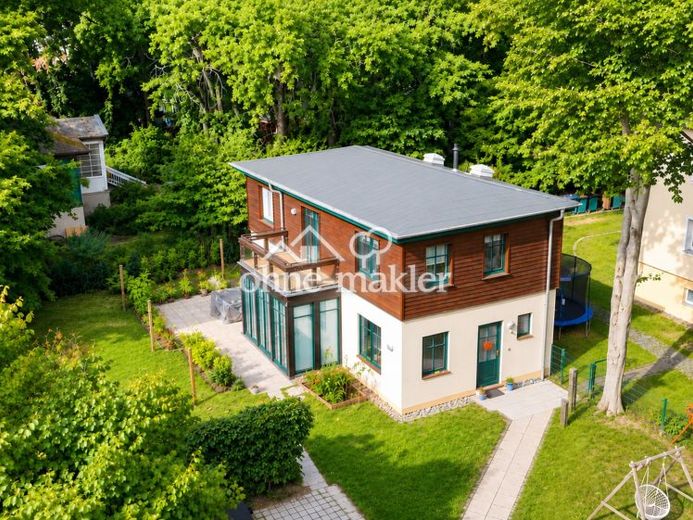 vivienda de ensueño en un entorno verde *Casa unifamiliar en Klotzsche* – Foto 1