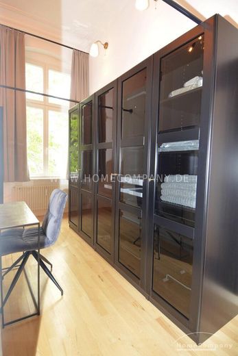 Luxuswohnung in Ku-Dammnähe, Berlin, möbliert – 49e2cc6abeb057c1e3b4f92b169bf43cd5104fa3.jpg