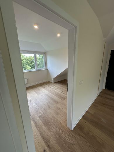 Provisionsfreie Neubau-Dachgeschosswohnung–Erstbezug, hochwert. Ausstattung, 5 Min. Bhf Köpenick – Blick ins Schlafzimmer