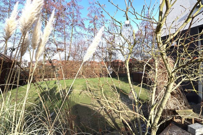 Mal etwas Anderes + + in Randlage von Cremlingen + + Keller + + Doppelgarage – viel Grün