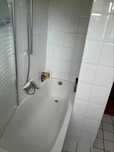 Charmante 2-Zimmer Wohnung in Bonn-Endenich – Bad