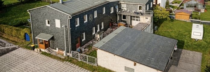 Großbreitenbach-OT, 3 Fam.Hs. + Gewerbe