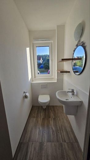 Einfamilienhaus – Gäste-WC