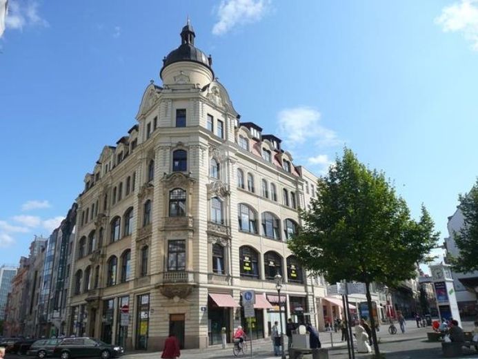 ОФІСНІ площі в центральному місці – Фотографія 1