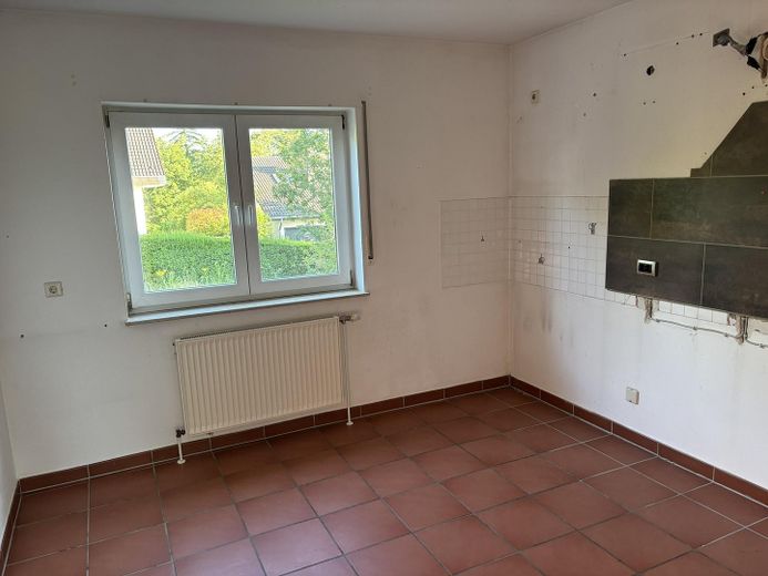 freistehendes Einfamilienhaus mit großen Grundstück und Ausbaupotential – Küche