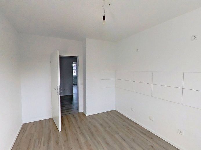 Modern konzipiertes 3-Zi.-Apartment mit BALKON und Wannenbad in Duisburg-Marxloh – Ansicht II: Küche