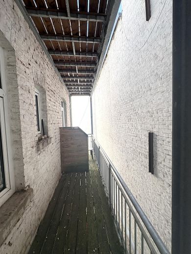 Karakterli tarihi ham elmas, 2 odalı daire, koruma altındaki kirada – Foto 13