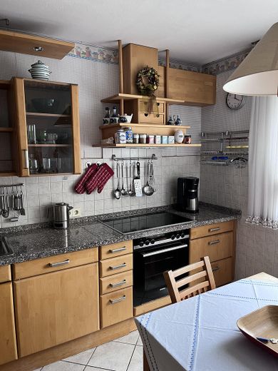 Gepflegter Bungalow mit parkähnlichem Garten – Küche