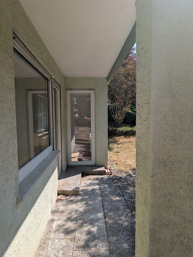 Hochwertig kernsanierte 2-Zi.-Gartenwohnung mit Terrasse & großem Garten – फोटो 4