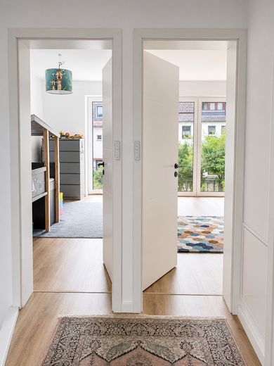 Energetisch kernsaniertes, modernes Reihenmittelhaus (KfW 55) mit Garten, Terrasse & Garage – Foto 19