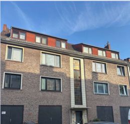 Neustadt: vacant 2-room condominium with balcony in the popular "Flüsseviertel" in Bremen Neustadt – Hausansicht- ohne Gerüst