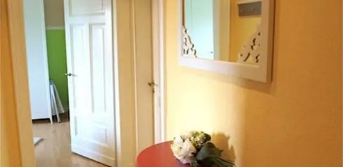 Apartment mit Aussicht chic möbliert 35qm Elberfeld Nähe Rathaus, St. Josef, Bayer + Nordbahntrasse – Diele