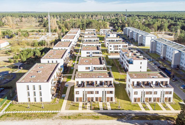 Просторе житло в Басдорфі: 3-кімнатна квартира з балконом на південний бік (S2 WE 70) – Anlage