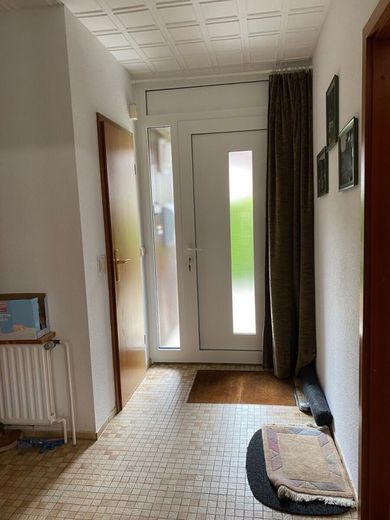 *Ihr neues Zuhause in absolut ruhiger und familienfreundlicher Umgebung !!!* – Eingangsbereich