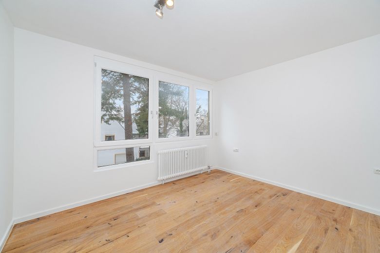 Luminoso y modernizado piso de 3 habitaciones: 2 balcones, completamente modernizado en Múnich-Neubiberg – Foto 19
