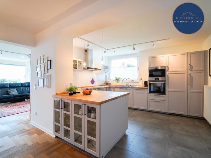 Sanierter Bungalow mit traumhaftem Garten in ruhiger Lage in Rheinbach-Stadt – Küche