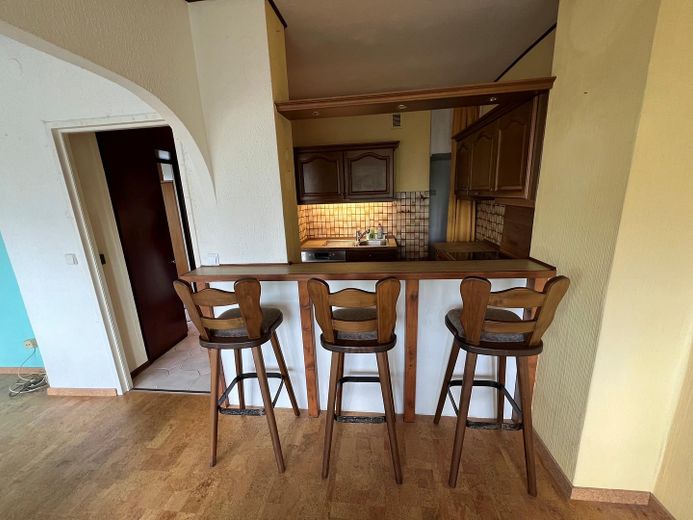 Apartamento de 2 habitaciones disponible para ocupar en el Hansaviertel – Küche_Ansicht 2
