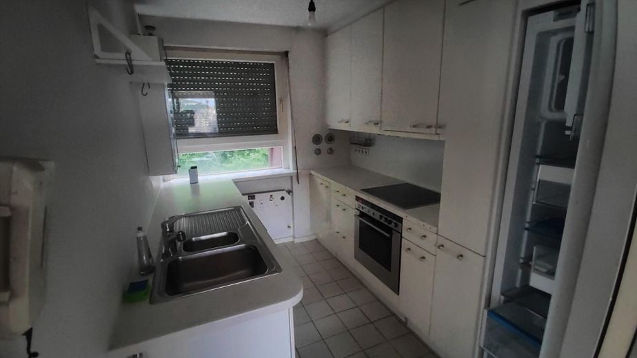 3-Zimmer Maisonette Wohnung in Stuttgart Süd mit grosser Terrasse, Aussicht und Garage – Küche