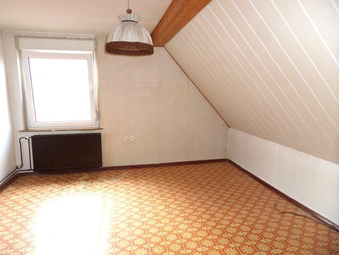 Verstecktes Raumwunder! Doppelhaushälfte mit großem Garten, Garage und überraschend viel Platz – 13. Schlafzimmer II OG