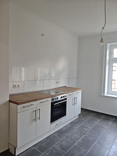 Attraktive 3-Zimmerwohnung im Komponistenviertel – Einbauküche