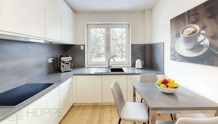 Steinhöfel OT Heinersdorf - Attraktive Familienwohnung mit Balkon – Küche Bild 1 - (KI generiert)