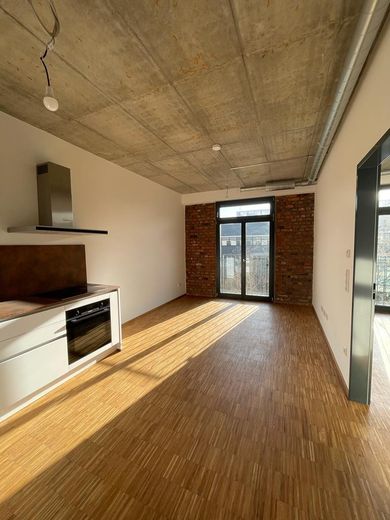 Küche mit Wohnbereich