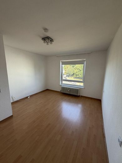 Helle 2-Zimmer-Wohnung in Salzgitter-Lebenstedt — oberste Etage, sofort frei – Schlafzimmer 3