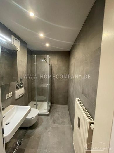 Apartamento de 5 habitaciones amueblado con cariño en Múnich Neuhausen. – 68ab8d96a37fee0f0b010a8621d485d210246b0c.jpg