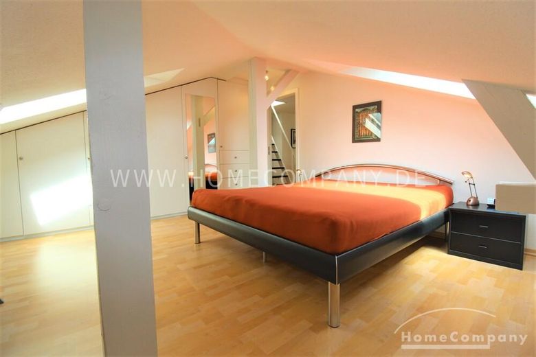 18579 HomeCompany Dresden Schickes möbliertes Dachgeschoß-Apartment in Blasewitz mit Blick über Dresden max. 3 Personen – 7169b7cd79bcc5a8dec21a72c9da7b5c6f5f581b.jpg