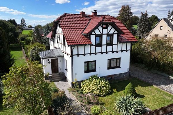 Familienfreundliches Zuhause mit großem Garten in Bösenbrunn