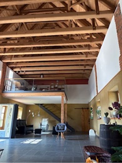 Wohnzimmer und Galerie