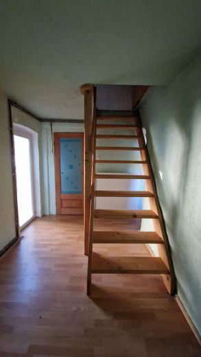 Reserviert: 3,5-Zimmer-Wohnung mit Privatgarten in Zweifamilienhaus, sanierter Altbau – Hobbyraum, sep. Gartenzugang