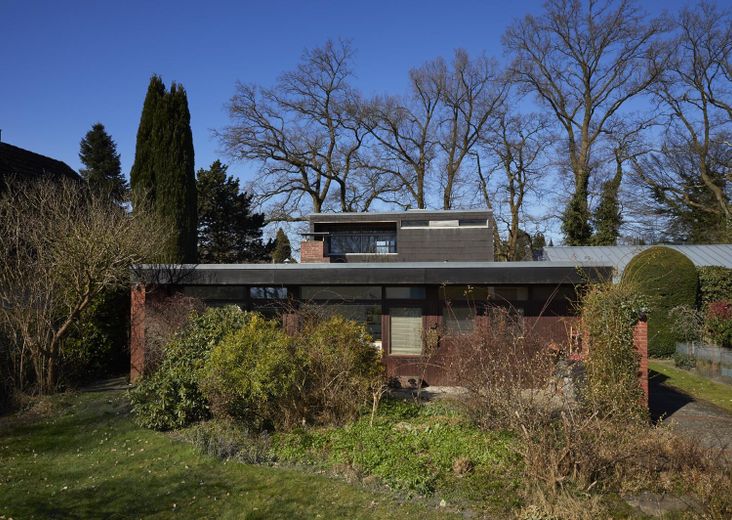 Architektenhaus in Hamburg Rissen – Südseite mit Garten